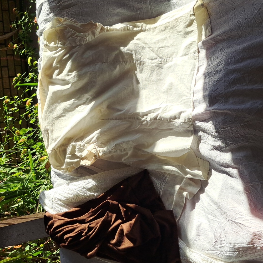 White jacket bundle - Picture 9 of 9